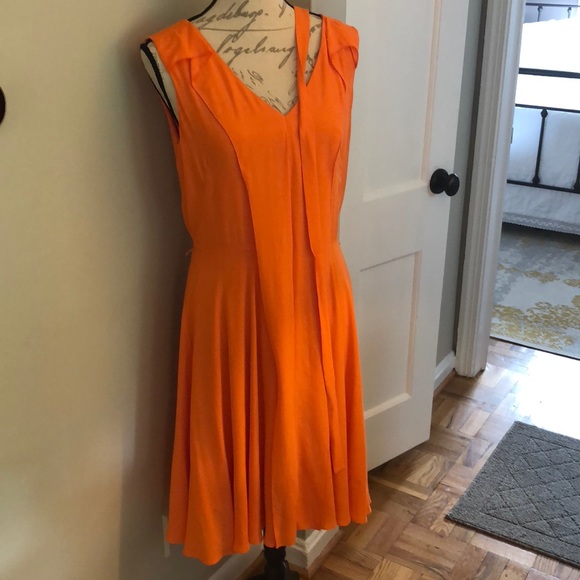 HOST PICK 🔥🔥🔥🔥🔥🔥🔥Orange Ann Taylor Dress Size 6 - Picture 2 of 8